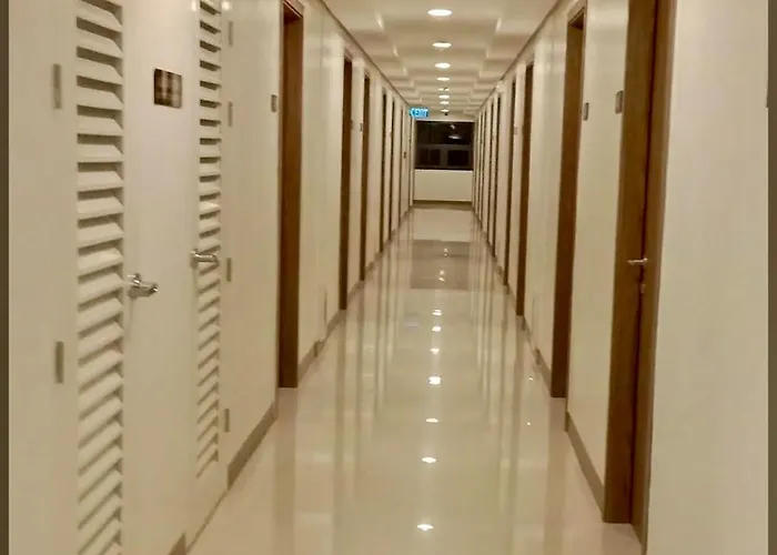 Mcstaycation At Spring Near Airport Manila